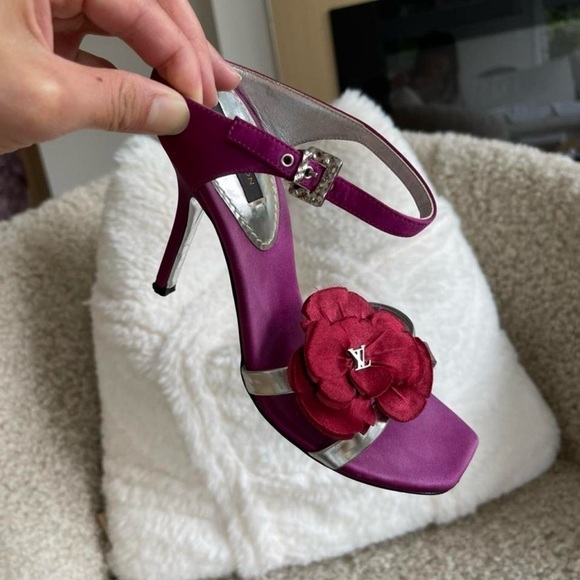Stunning Louis Vuitton beauties!  ❤️ Size US 5.5 - Picture 1 of 6